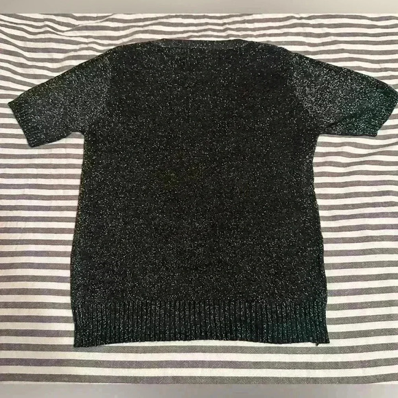 Classy logo women’s top size S off of measurements - Picture 2 of 6